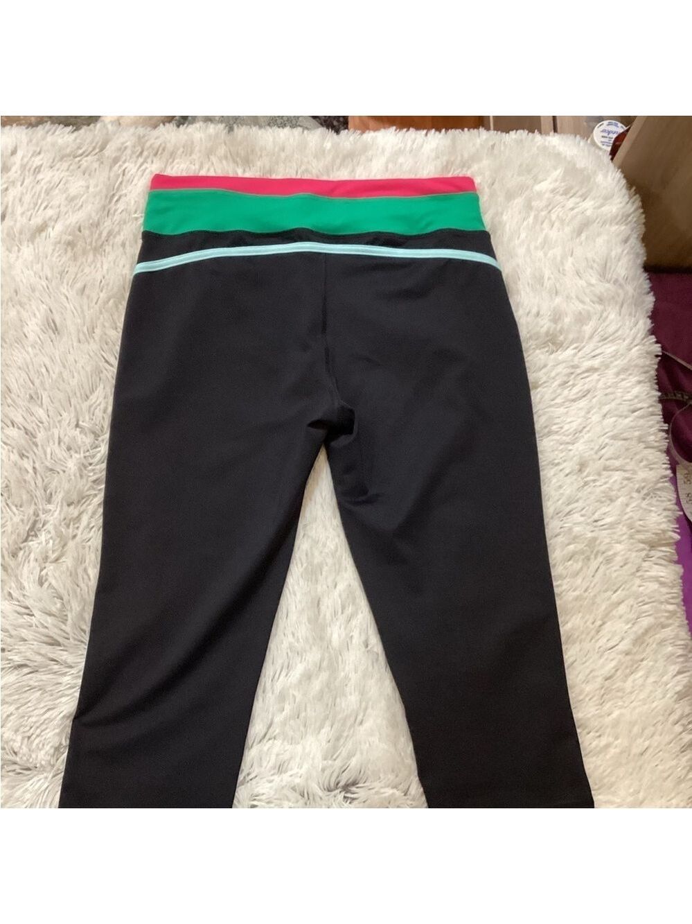 Fila Sport Women’s Medium color block yoga capri black green and pink - Picture 5 of 12